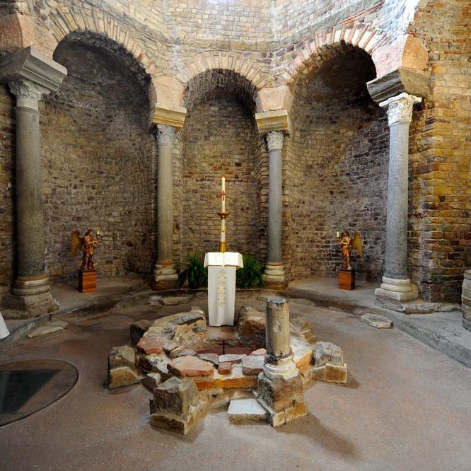 cathedrale-frejus cathedrale-frejus